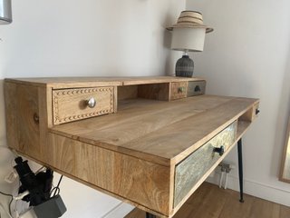 Escritorio madera y metal étnico