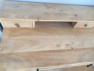 Escritorio madera y metal étnico