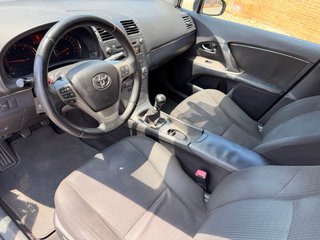 Toyota Avensis 2009