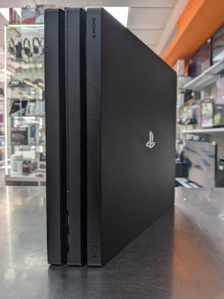 Sony PlayStation 4  Pro 1TB SSD