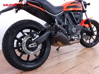 DUCATI SCRAMBLER SIXTY2