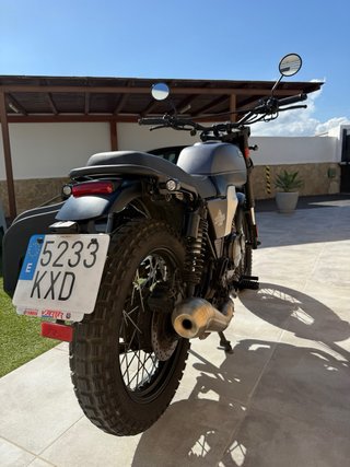 Moto Brixton 250 cc FELSBERG