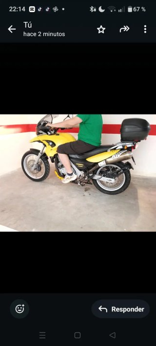 BMW F 650 GS Adventure Amarilla