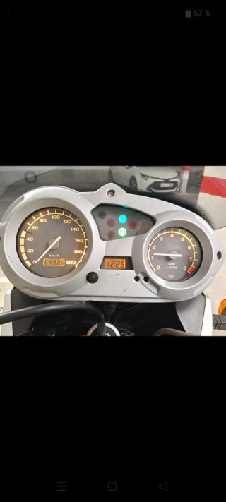 BMW F 650 GS Adventure Amarilla