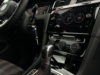 Volkswagen Golf VII 2.0 TSI 245 CV GTI Performance