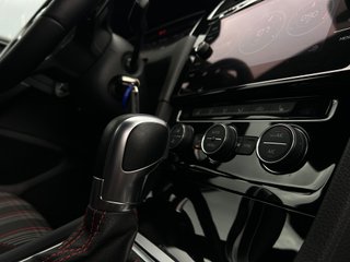 Volkswagen Golf VII 2.0 TSI 245 CV GTI Performance
