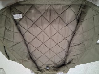 Chaqueta Nike Talla M Beige/Verde Oliva