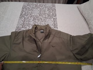 Chaqueta Nike Talla M Beige/Verde Oliva
