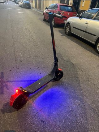 Patinete Eléctrico Retbull con Luces