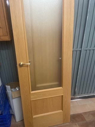 Pack 2 Puertas de madera Nuevas, una con cristal