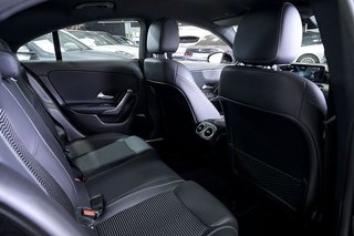 Mercedes CLA MERCEDES-BENZ   200 D DCT