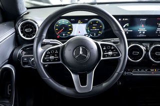 Mercedes CLA MERCEDES-BENZ   200 D DCT