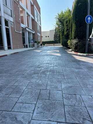 Suelo de hormigón impreso y pulido