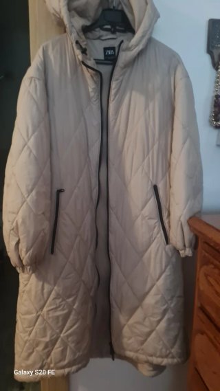 Plumífero Zara Beige Acolchado Largo