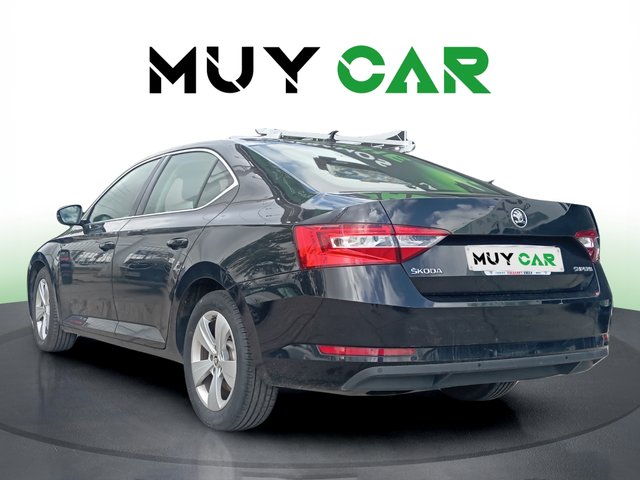 Skoda Superb 2.0 TDI Ambition DSG 110 kW (150 CV)