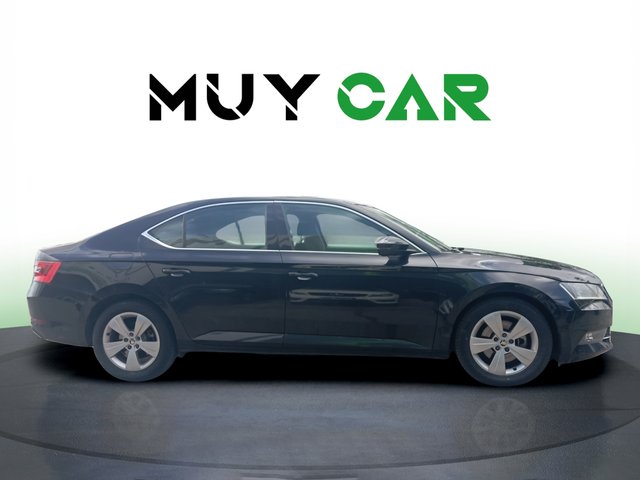 Skoda Superb 2.0 TDI Ambition DSG 110 kW (150 CV)