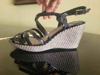 Sandalias cuña Geox negras T.39. Muy bueno