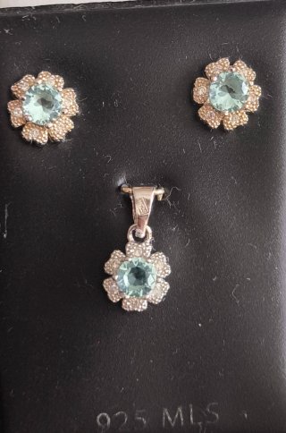 Conjunto Plata 925 Colgante y Pendientes Flor