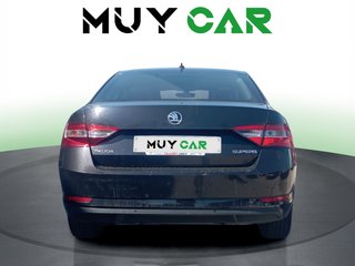 Skoda Superb 2.0 TDI Ambition DSG 110 kW (150 CV)
