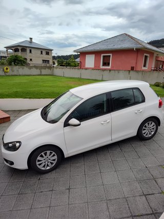 Volkswagen Golf 2012 1.6 TDI 105 CV