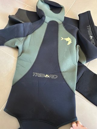 Traje de neopreno TRIBORD con capucha