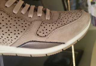 Zapatillas de mujer. Imac.Talla 39. Nuevas.