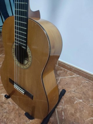Guitarra Valeriano Bernal Prodigio