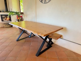 Mesa rústica madera y banco
