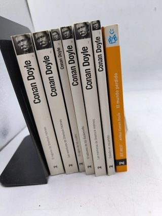 18 Biblioteca Agatha Christie+ 7 Conan Doyle