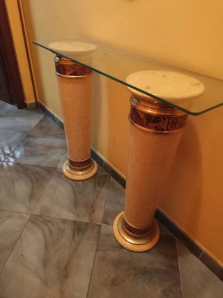 Colonne Egizie con Mensola in Vetro