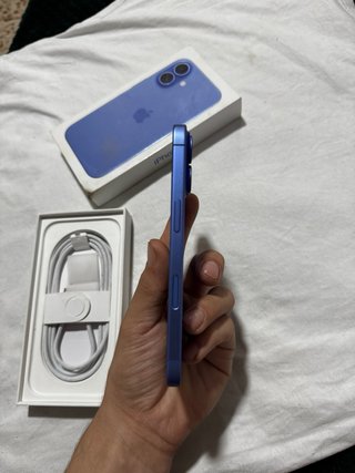 iPhone 16 Azul  Vendo o cambio por 16 pro max
