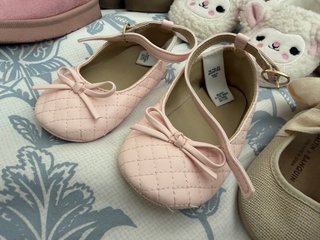 Lote Zapatos Niña Bailarinas y Botas Rosas