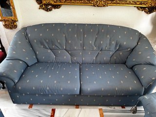Conjunto sofá 3 plazas y sillones