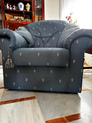 Conjunto sofá 3 plazas y sillones