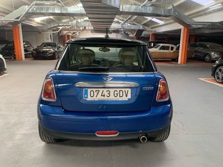 MINI Cooper gasolina 120 cvs techo, full cuero....