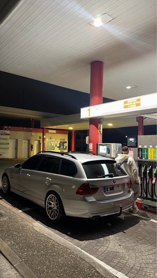 BMW E91 320D