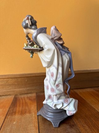 Figura Japonesa Ofrenda Flores Lladro 5773