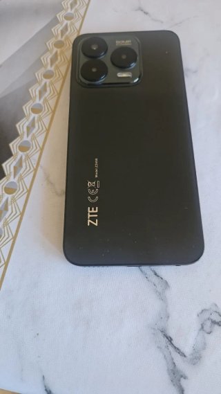 Zte Smartphone Negro/Morado 256gb 20ram