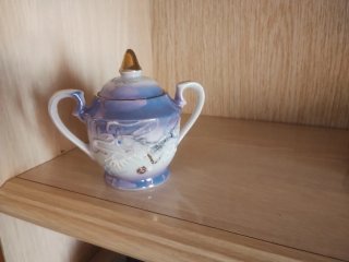 Juego de té de porcelana morado y blanco