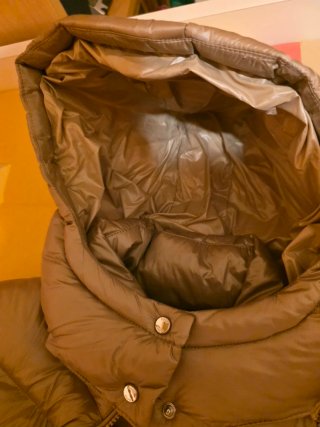 Chaqueta larga Hugo Boss dorada mujer
