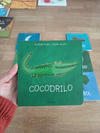 9 libros colección de la cuna a la luna