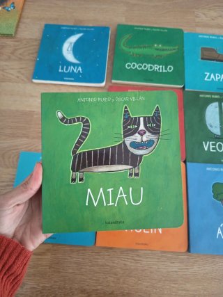 9 libros colección de la cuna a la luna