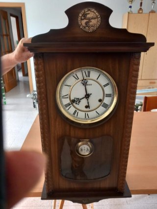 Reloj de pared Radiant