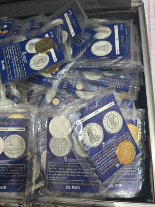 Colección de Monedas Históricas El País