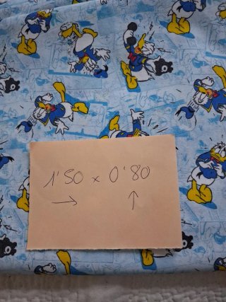Retales de tela estampados varios