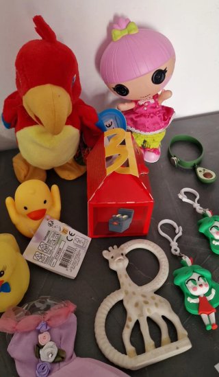 Lotto Giocattoli e Accessori Bimbi