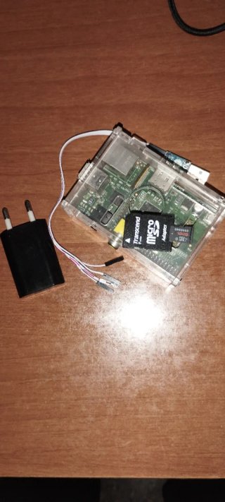 Raspberry Pi 1 B + Caja + USB-TTL + SD