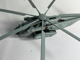 Helicóptero Sikorsky 1:72 Planeta DeAgostini