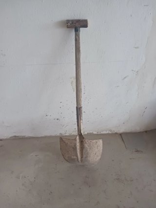 Pala con manico lungo