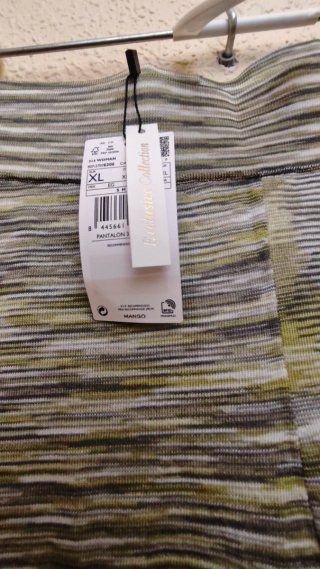 Conjunto cárdigan y pantalón estampado